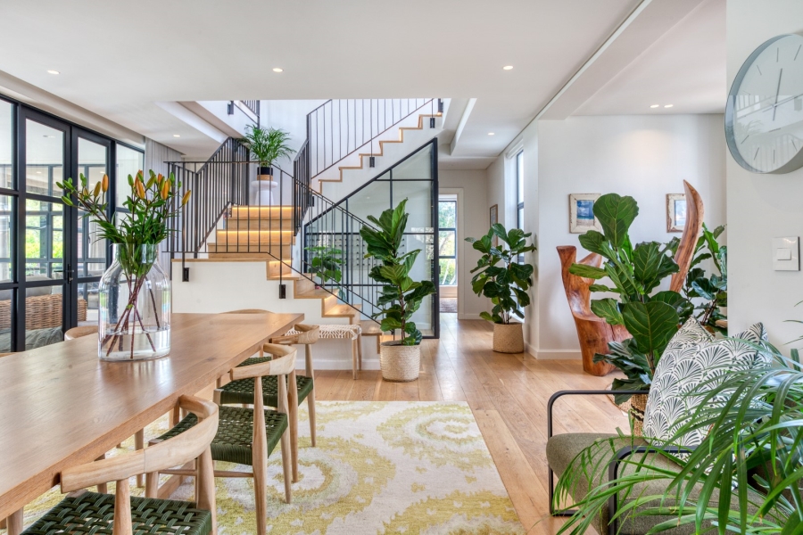 6 Bedroom Property for Sale in Constantia Western Cape